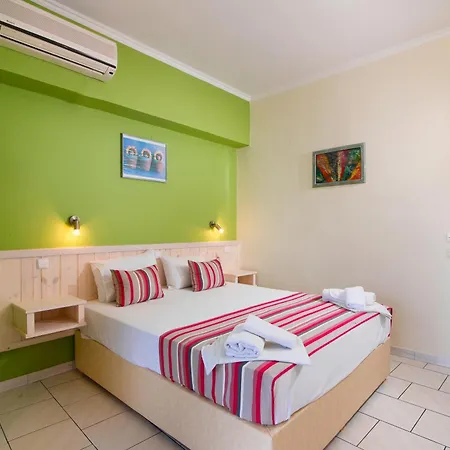 Castaway - Christos Hotel *