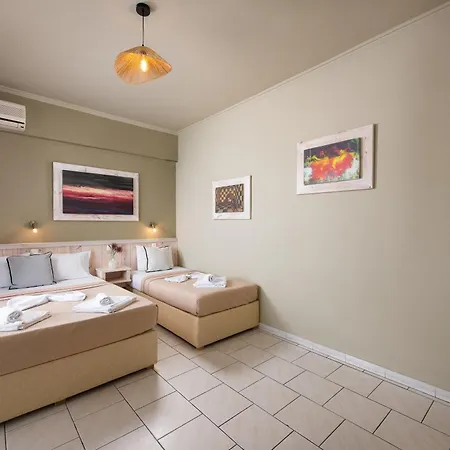 فندق Castaway - Christos *