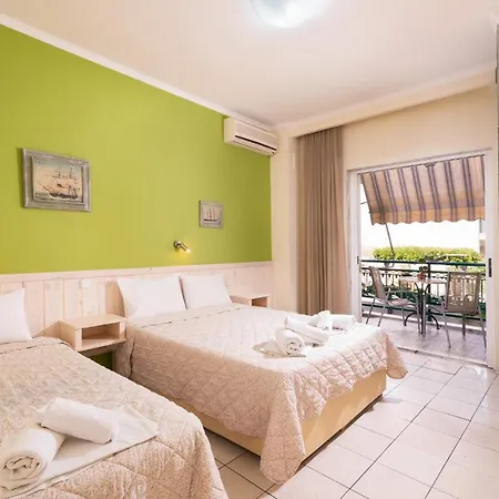 Castaway - Christos Hotel *