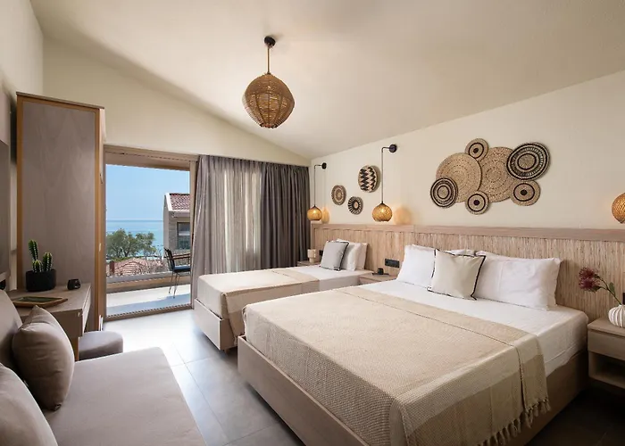 Castaway - Christos Hotel *