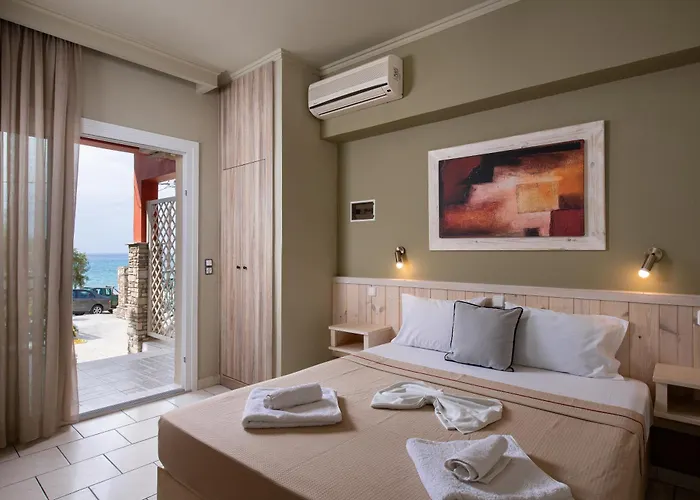 Castaway - Christos * Limenaria (Thasos)